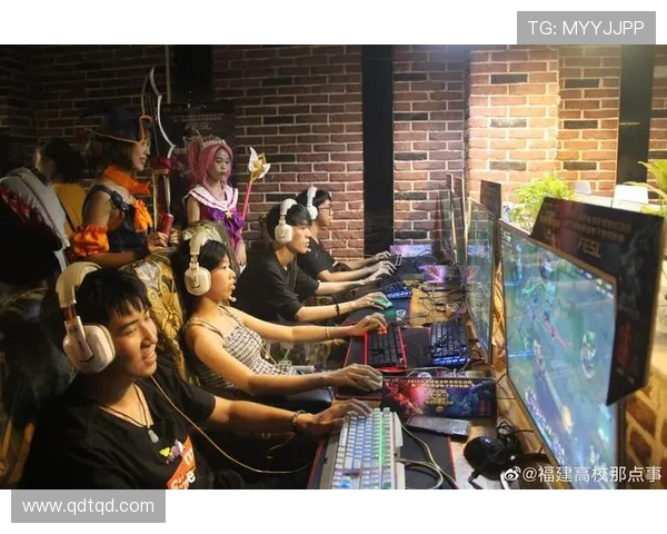 全球电竞赛场烽烟再起顶尖战队激战鏖兵争夺年度最高荣耀桂冠巅峰