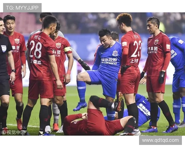 中超焦点战国安对阵鲁能比分揭晓精彩瞬间回顾与分析 中超焦点战国安对阵鲁能比分揭晓精彩瞬间回顾与分析