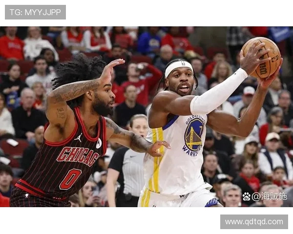 勇士与猛龙总决赛首战精彩回顾球星对决引发全场热潮 勇士与猛龙总决赛首战精彩回顾球星对决引发全场热潮