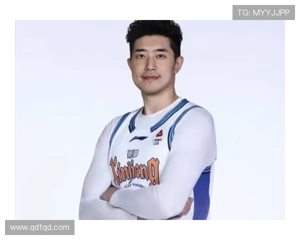 吴冠希:从青年篮球新星到职业赛场的崛起与挑战之路